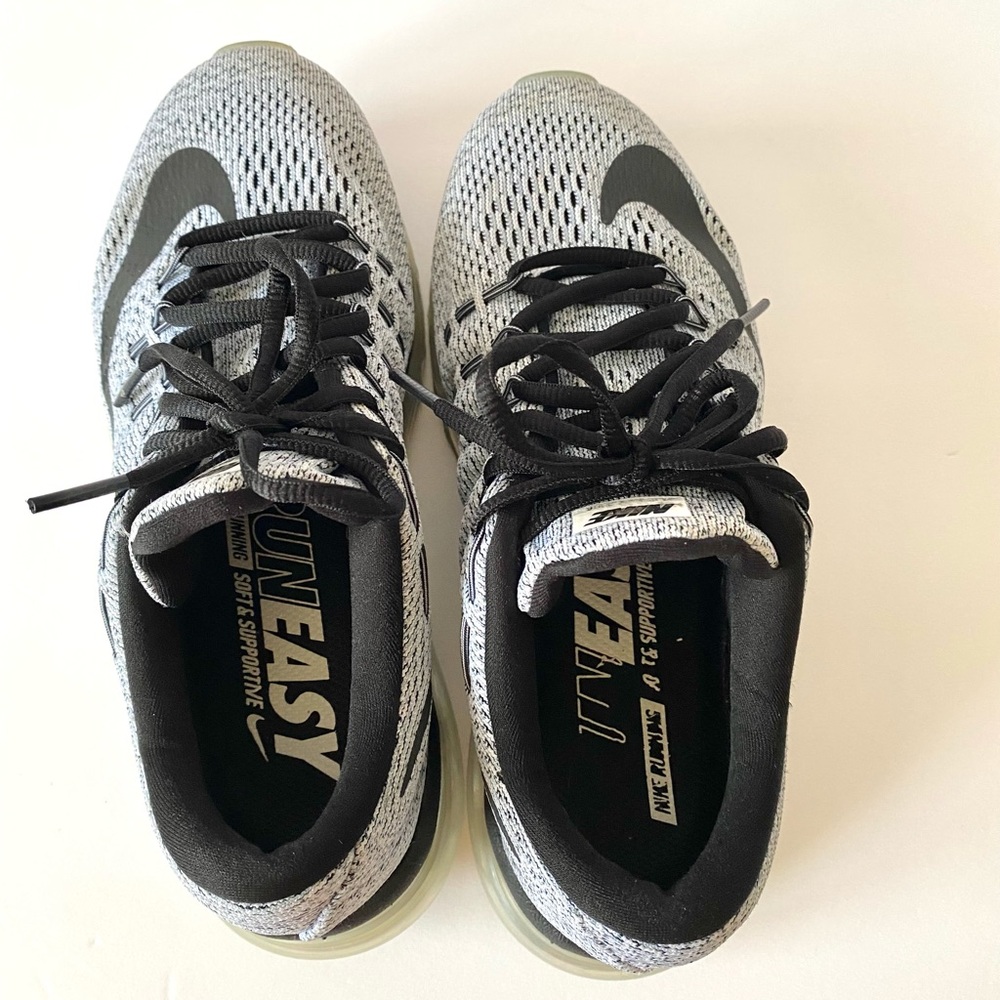 *Nike Airmax 2016 size 6 - Picture 3 of 8